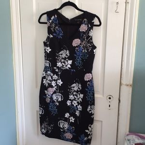 Banana Republic floral print sleeveless dress